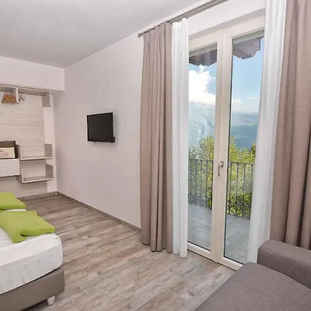 In Tignale/gardasee 34085
