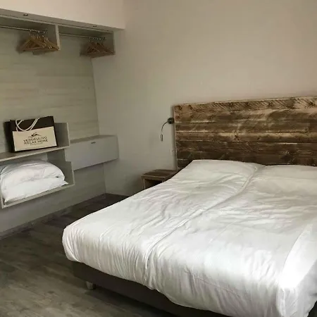 Apartamento In Tignale/gardasee 34085 Tignale
