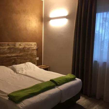 In Tignale/gardasee 34085 Apartamento