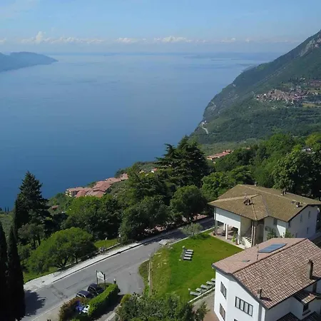 In Tignale/gardasee 34085